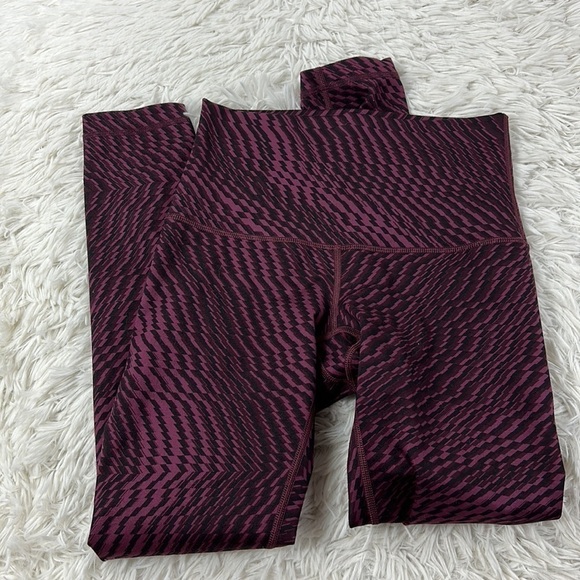 🔥$SALE$🔥 Lululemon Wunder Under Pant (Hi-Rise) Shifted Horizon Red Grape Black - Picture 1 of 4